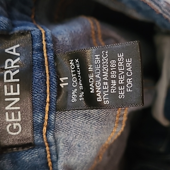 Generra Denim Ladies distressed jeans size 11 juniors - Picture 6 of 9